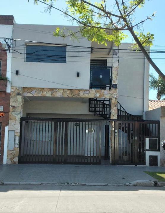 Excelente Departamento A 10 Cuadras De Bv Santa Fe